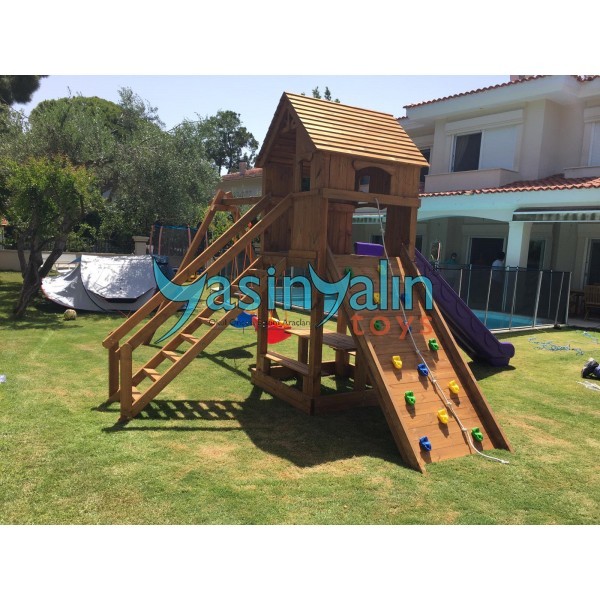 Ahşap Tırmanmalı ve Kuleli Çocuk Parkı