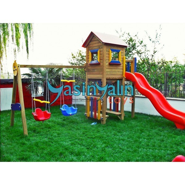 Tek Kuleli ve Salıncaklı Ahşap Park
